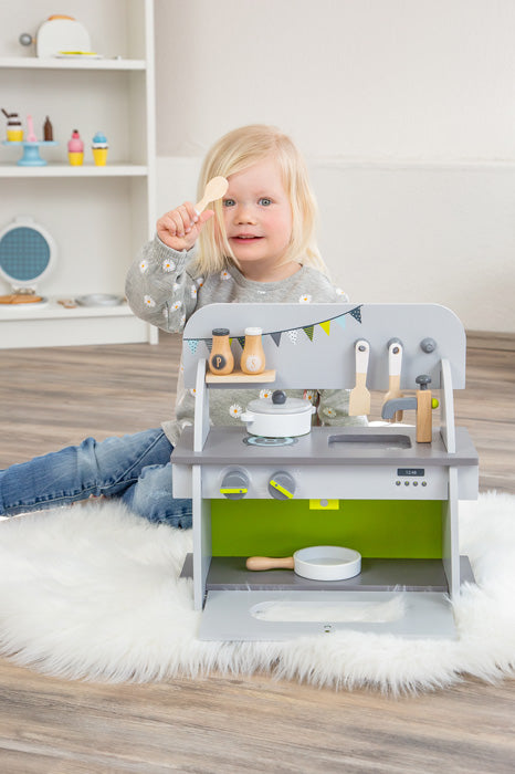 Compact children's kitchen