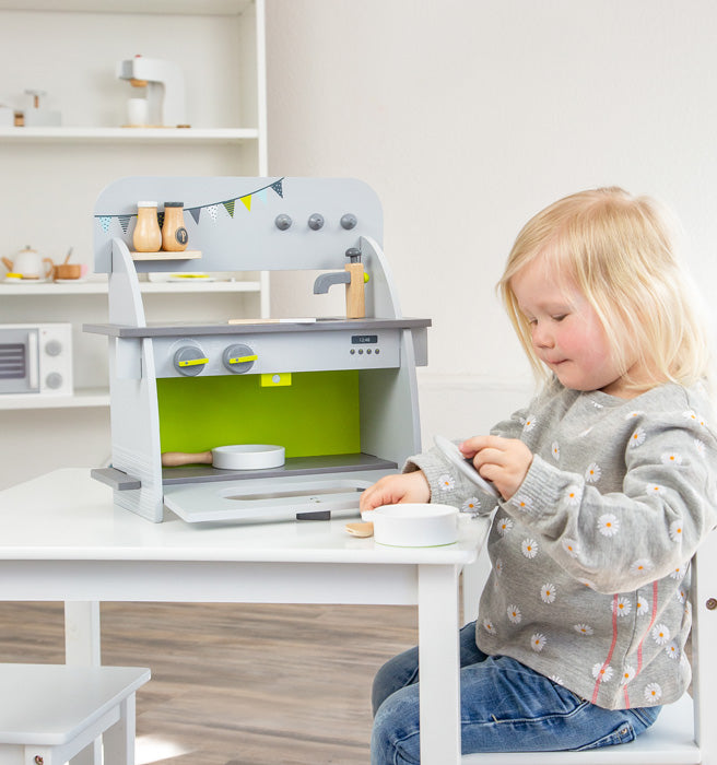 Compact children's kitchen