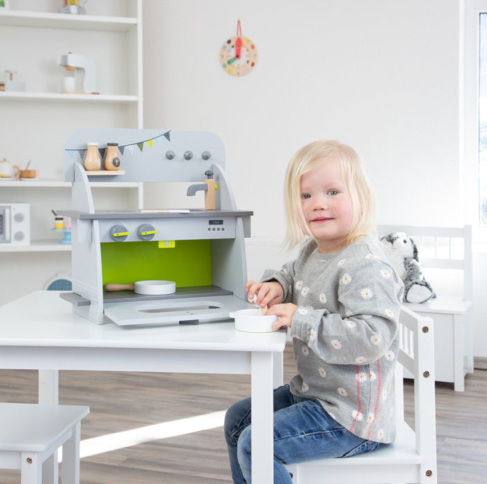 Compact children's kitchen